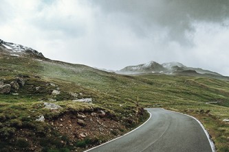 郑州车限号0（郑州车限号是几点到几点）
